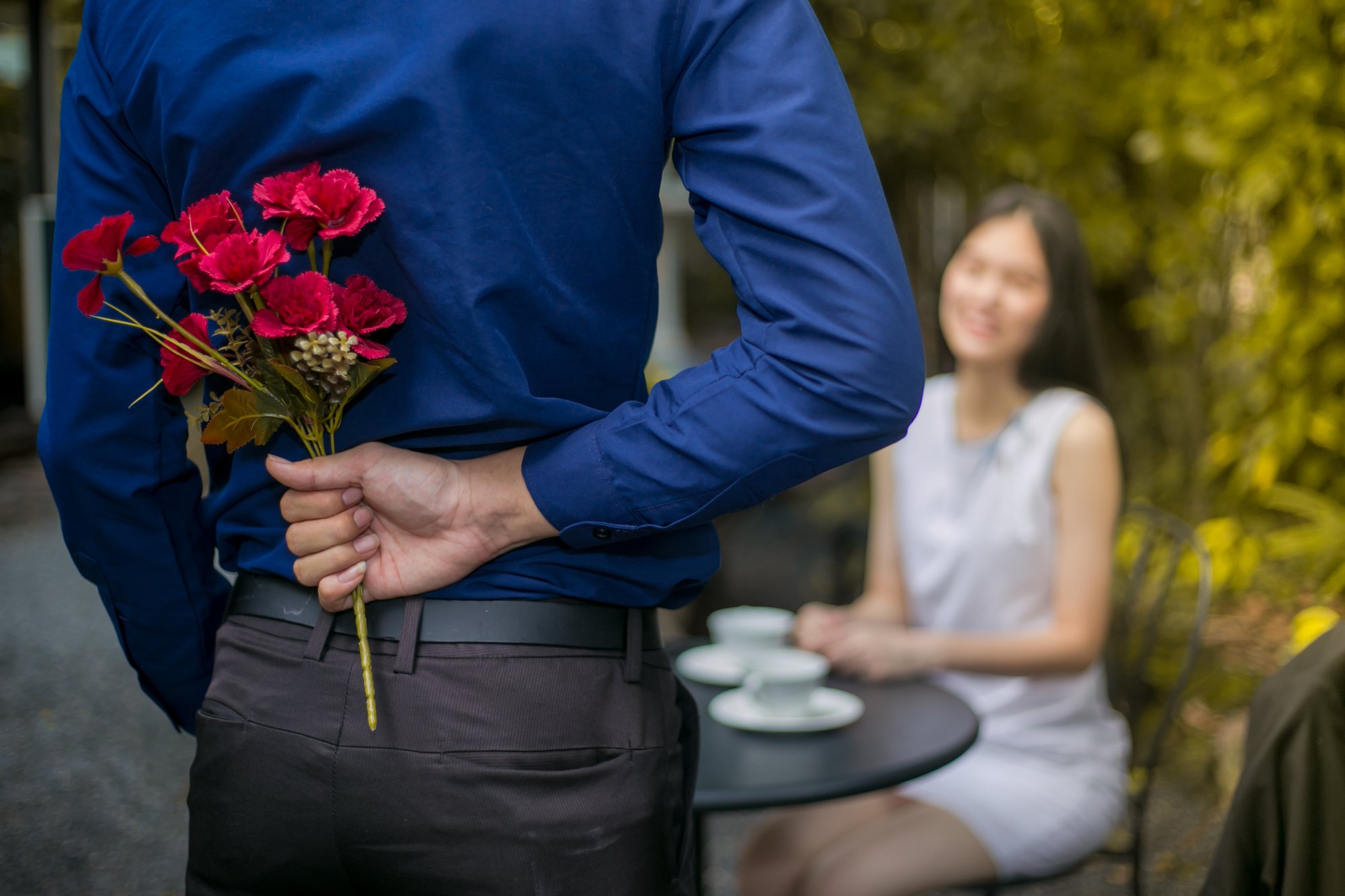 4 Best Types of Flowers to Get a Girl